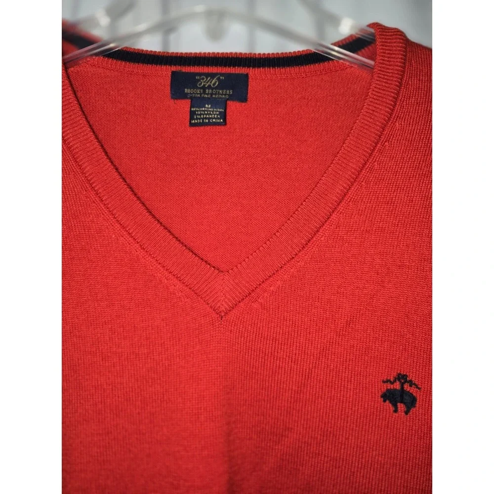 Brooks Brothers V-Neck Sweater Mens Medium Red Merino Wool Stretch Knit Pullover